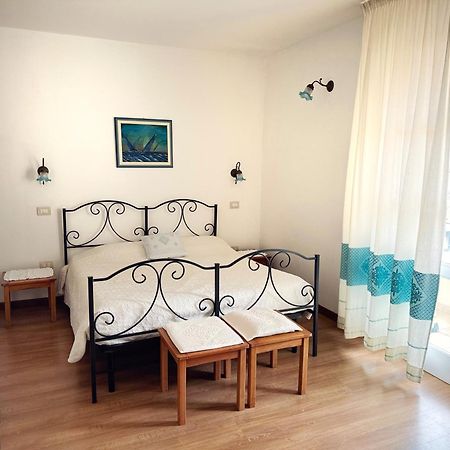 B&B Tre - Rooms & Relax Oristano Buitenkant foto
