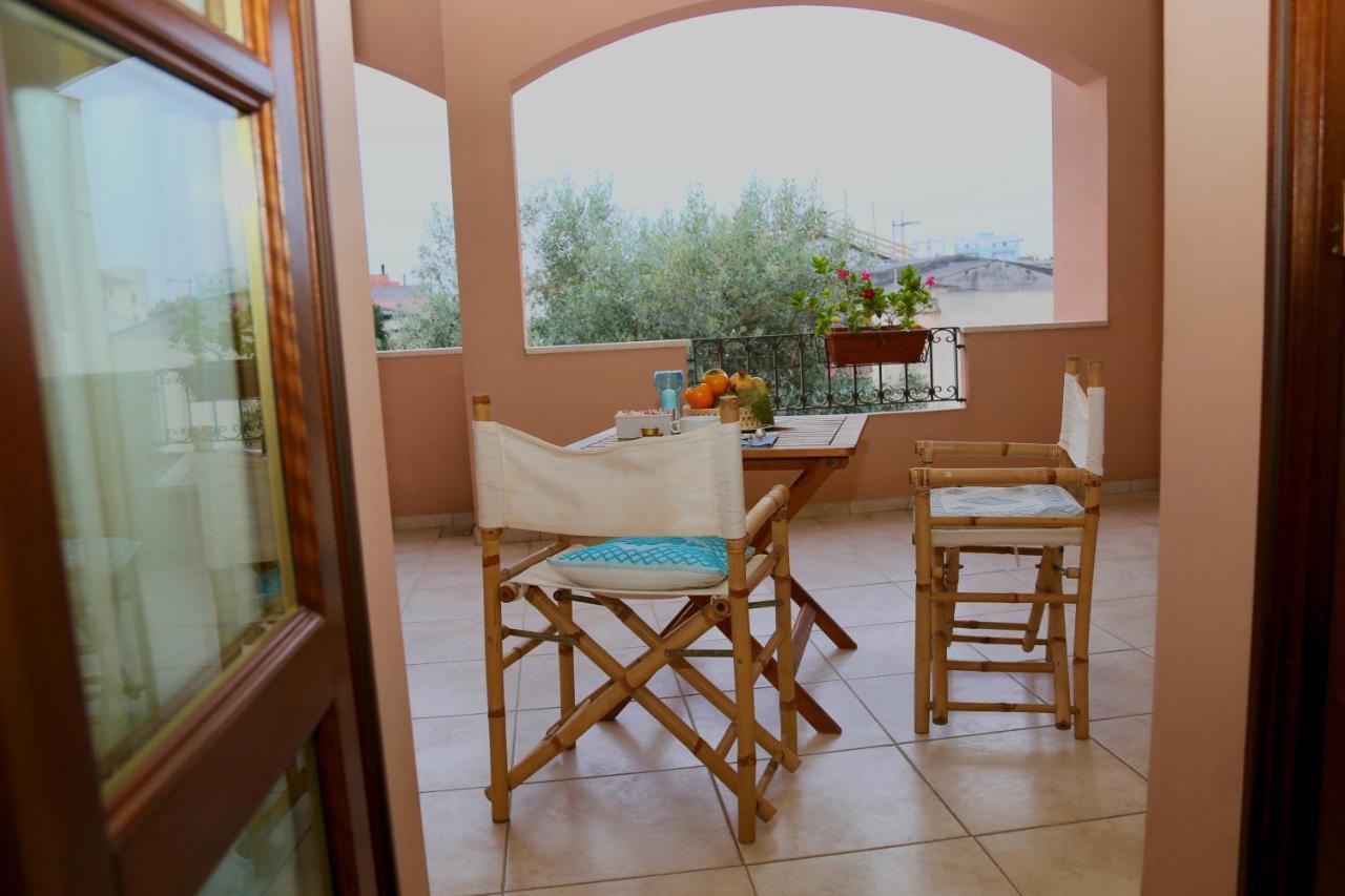B&B Tre - Rooms & Relax Oristano Buitenkant foto