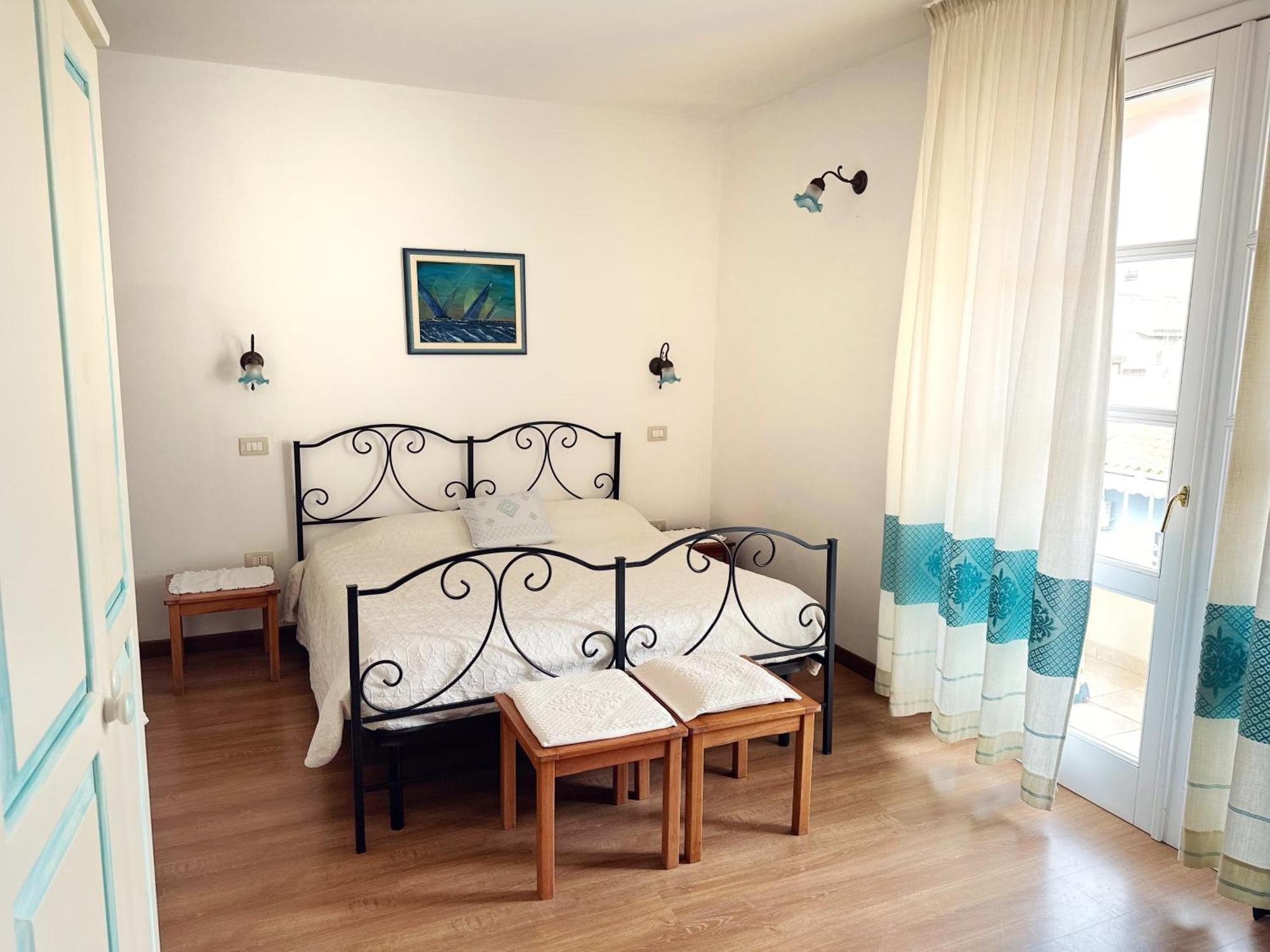 B&B Tre - Rooms & Relax Oristano Buitenkant foto