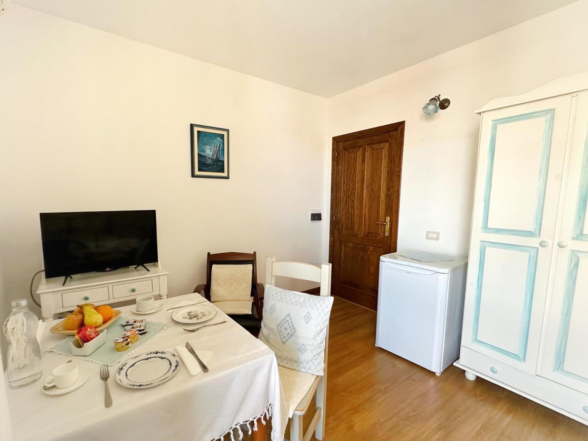 B&B Tre - Rooms & Relax Oristano Buitenkant foto